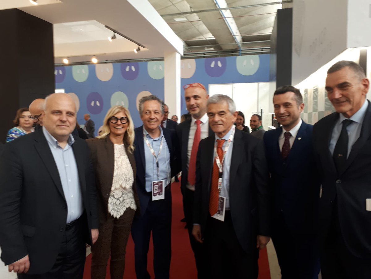 VINUM ALBA tweet media