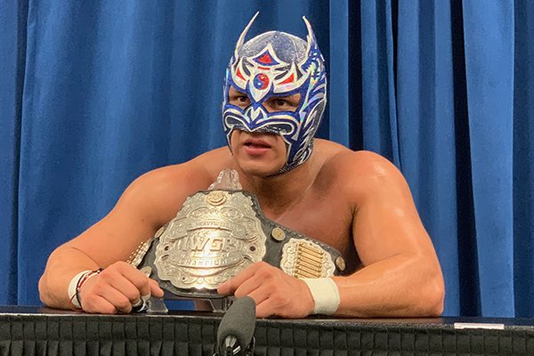 新日本プロレスリング株式会社 Ar Twitter 今週の髙橋ヒロム選手の 最新日記 は 大熱狂のマディソン スクエア ガーデン大会を 地球の片隅で観てたよ という筆者 新 Iwgpジュニア王者 ドラゴン リーからの ラブコール にいま思うことは 新日本プロレスの 新日本プロレスリング株式会社 Ar Twitter 今週の髙橋ヒロム選手の 最新日記 は 大熱狂のマディソン スクエア ガーデン大会を 地球の片隅で観てたよ という筆者 新 Iwgpジュニア王者 ドラゴン リーからの ラブコール にいま思うことは 新日本プロレスの