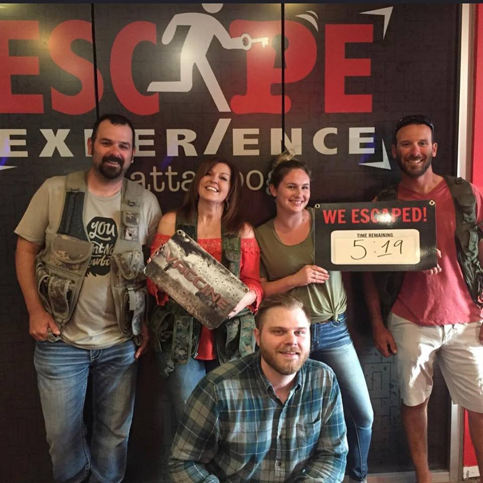 AvengerLLC's tweet photo. Avenger Logistics takes customer service seriously. One of the reasons we're successful is because of true teamwork. Teamwork that doesn't stop once the clock is punched. #workfam #teamwork #theyescaped #allroadsleadtoAvenger https://t.co/IacquKHebe
