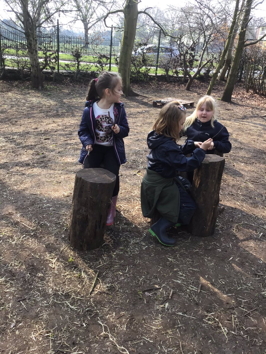 CooksterDebbie's tweet photo. Making mud castles, building, drumming... it all goes on @RowParkAcademy #forestschool https://t.co/Mj31rONPK5