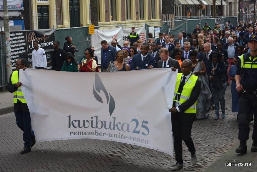 JPKarabaranga's tweet photo. Thanks ambassador @SabineNolke for joining us for #WalkToRemember2019 and Kwibuka25 @Kwibuka25 https://t.co/WzSIhAKvwy