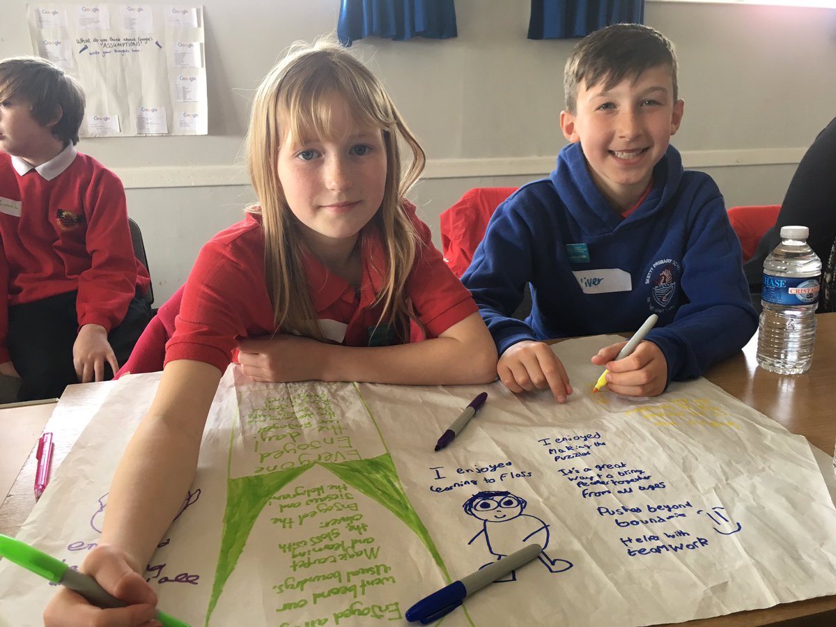 sketty_primary's tweet photo. Thank you to our #RightsRespectingRepresentatives for using their #PupilVoice and contributing to @SwanseaCouncil #BigIntergenerationalConversation with 50Plus@Swansea.gov.uk to ensure we nurture and maintain #StrongCommunities Gwaith da pawb! Diolch yn fawr.👍👏 https://t.co/5cv33UP0Wp