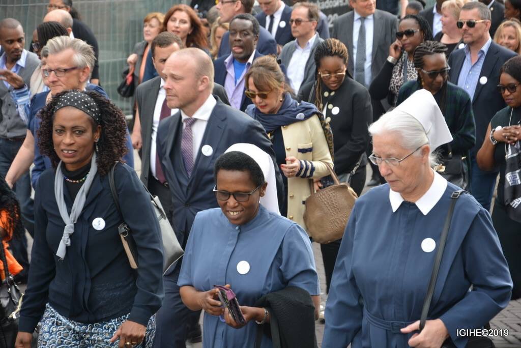 JPKarabaranga's tweet photo. Thanks Professor #JanPronk a #FriendofRwanda for being with us for #WalkToRemember2019 & Kwibuka25 in @GemeenteDenHaag CityHall https://t.co/T5xhYqkCbS