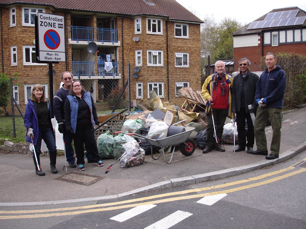 wfcouncil's tweet photo. For #SpringClean2019 our amazing residents got together to make #WFOurPlace cleaner and tidier! Here are just some of the many people who helped pick up litter and clean up all across the borough! What incredible #teamwork!! https://t.co/nkq9SSQrlG