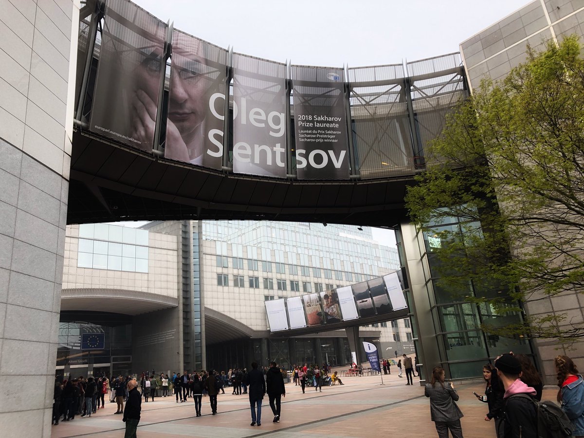 yarko's tweet image. European parliament today #SaveOlegSentsov