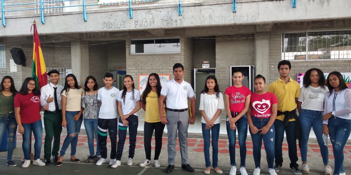 Iddinuevagrana1's tweet photo. Acto Cívico- Cultural Conmemorando el cumpleaños de Barranquilla. #Procera #Inmortal #BellaYEncantadora @BibianaRinconL @SEDBarranquilla @alcaldiabquilla https://t.co/K8rGByLOcz