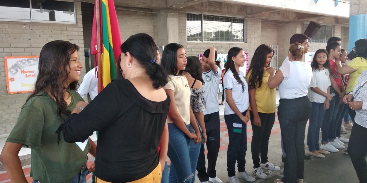 Iddinuevagrana1's tweet photo. Acto Cívico- Cultural Conmemorando el cumpleaños de Barranquilla. #Procera #Inmortal #BellaYEncantadora @BibianaRinconL @SEDBarranquilla @alcaldiabquilla https://t.co/K8rGByLOcz