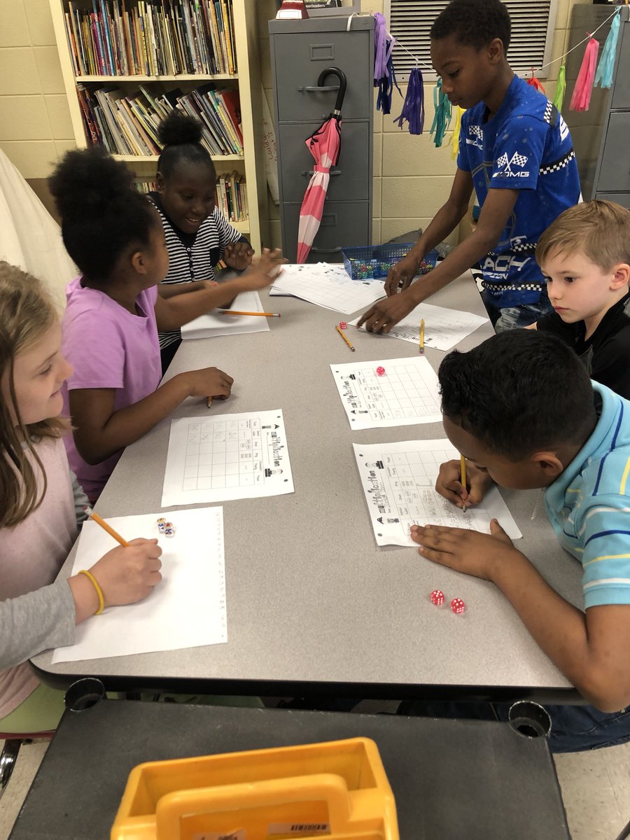 _REThompson's tweet photo. Students at RET are learning in math stations!  They love working on their learning path in Edmentum!
@edmentum  #rettigers #TtownTigers https://t.co/M2B3LVZFWs