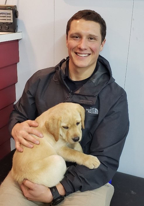 UKPolice's tweet photo. Warning: Do not look at this post while driving, operating heavy machinery or walking. 

Meet the newest addition to the UKPD family. Hudson is a Labrador retriever puppy and his handler is Officer Culver. They can’t wait to meet you! 🐾💕🐾 https://t.co/NGwlN6iCN8