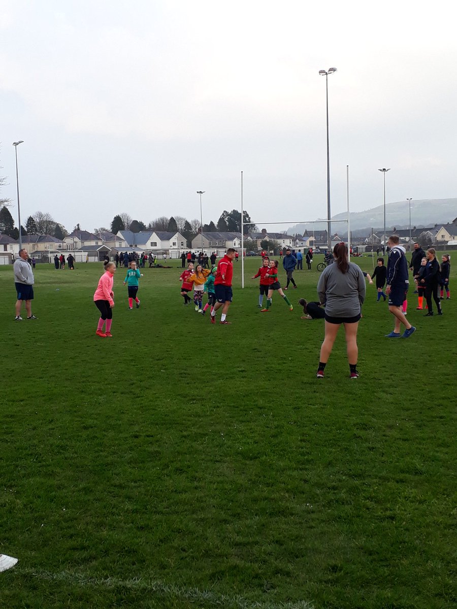 YsgolDyffrynAman PE (@dyffrynamanpe) on Twitter photo An excellent night at the Valley Vixens 2019 Launch, with a host of girls developing their skills and enjoying with their friends. Massive thanks to the coaches and to the Scarlets boys for helping out. <a href="/vvrugby/">Valley Vixens</a> <a href="/Ammanford_Rugby/">Ammanford RFC - Clwb Rygbi Rhydaman #glasadu</a> <a href="/WRU_Scarlets/">WRU/SCARLETS - UN CYMUNED</a> <a href="/CymunedScarlets/">Scarlets Community Foundation</a> <a href="/scarlets_rugby/">Scarlets Rugby</a> An excellent night at the Valley Vixens 2019 Launch, with a host of girls developing their skills and enjoying with their friends. Massive thanks to the coaches and to the Scarlets boys for helping out. <a href="/vvrugby/">Valley Vixens</a> <a href="/Ammanford_Rugby/">Ammanford RFC - Clwb Rygbi Rhydaman #glasadu</a> <a href="/WRU_Scarlets/">WRU/SCARLETS - UN CYMUNED</a> <a href="/CymunedScarlets/">Scarlets Community Foundation</a> <a href="/scarlets_rugby/">Scarlets Rugby</a>