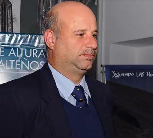 InfoInsalta's tweet photo. .En #ValorAgregado por @CadenaMaxima, dialogamos con Luis García Bes, Subsecretario de #Comercio de Salta: "Desde el 2011 venimos trabajando en el programa de fortalecimiento de bodegas. El objetivo es que los salteños se conviertan en #embajadores del #vinodealtura" https://t.co/txGgtRt6Hi