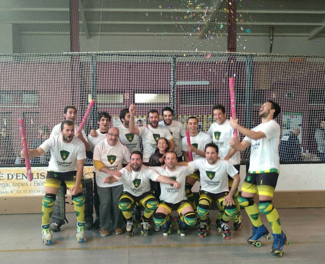 xocdestics's tweet photo. 🏑El @ClubPatiMasies aconsegueix l'ascens a 1a catalana a manca de 4 jornades.
Porta 22 victòries en 22 partits, amb 197 gols a favor🏆 https://t.co/pmGLHGMZtc