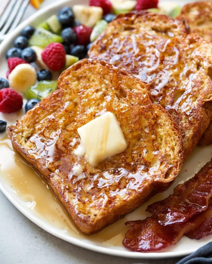 JustSalem_'s tweet photo. My fav breakfast food is French toast, Bacon and fruit. 

##dowhatyoulove #foodie #homestyle #breakfast #weekday #goodvibes https://t.co/WQMUpejd09