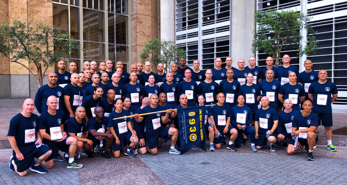 LBPD's tweet image. Paying tribute to all our fallen first responders 💙 #LBPDAcademy #Class93 participated in the @RunToRememberLA yesterday to honor the sacrifice of the first responders we lost in the line of duty last year. #LBPD #RunToRemember #LawEnforcement #HonorTheFallen