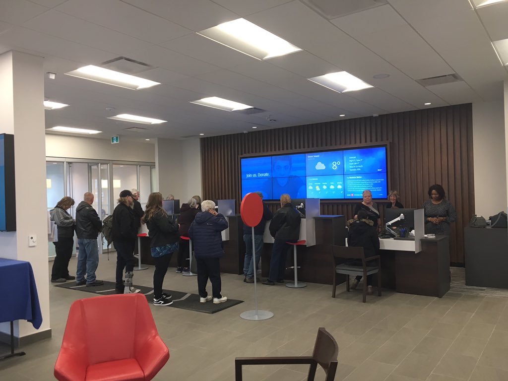 cheri_knott's tweet photo. Drop in and see us in our new BMO location at 1150 16th St. Owen Sound. @BarkerMerz ,@DaveDuval5 ,@davidj_blyth ,@cindydudleybmo https://t.co/hmLDaFjXWQ
