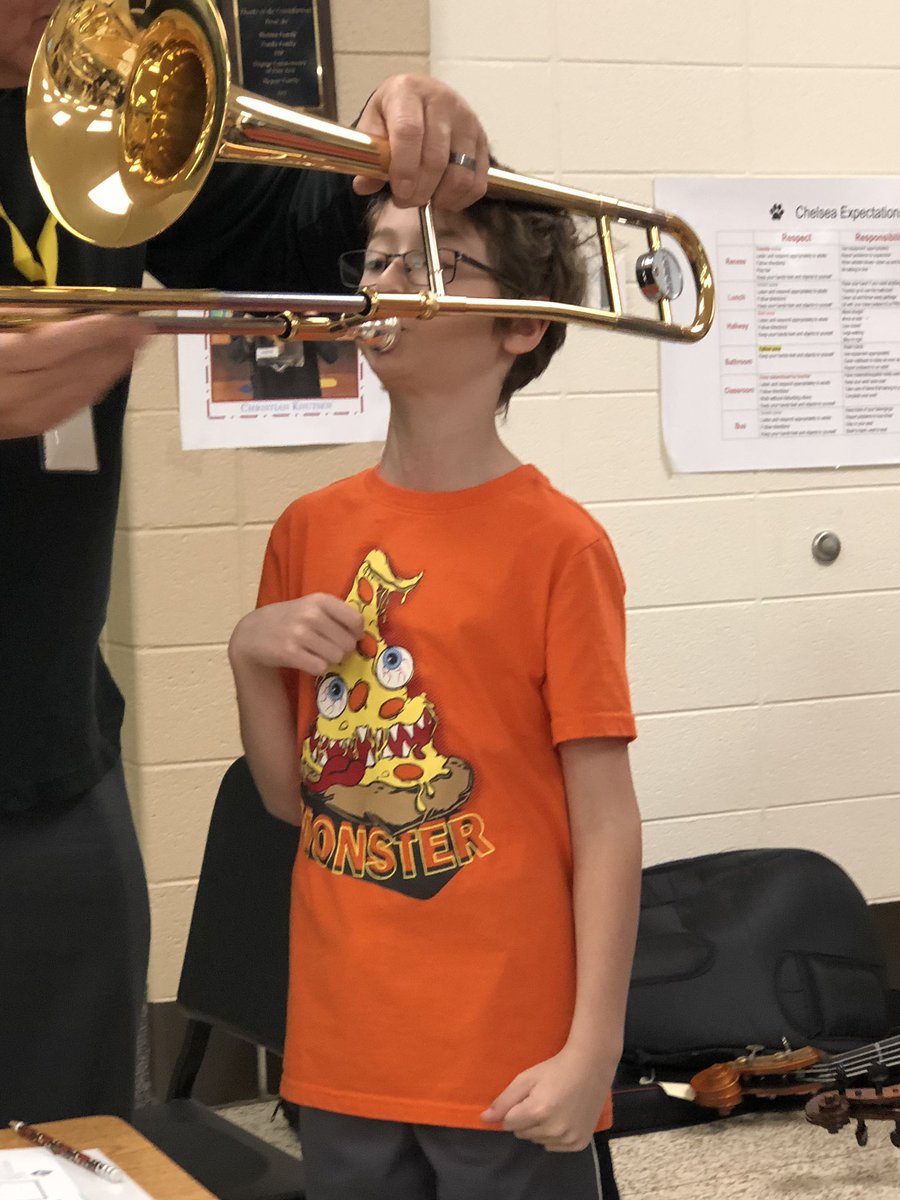 Chelsea_Tigers's tweet photo. Fourth graders are trying out band and orchestra instruments this week. We are excited for our future band and orchestra members! #ChelseaPride https://t.co/KQMk7u1ONd