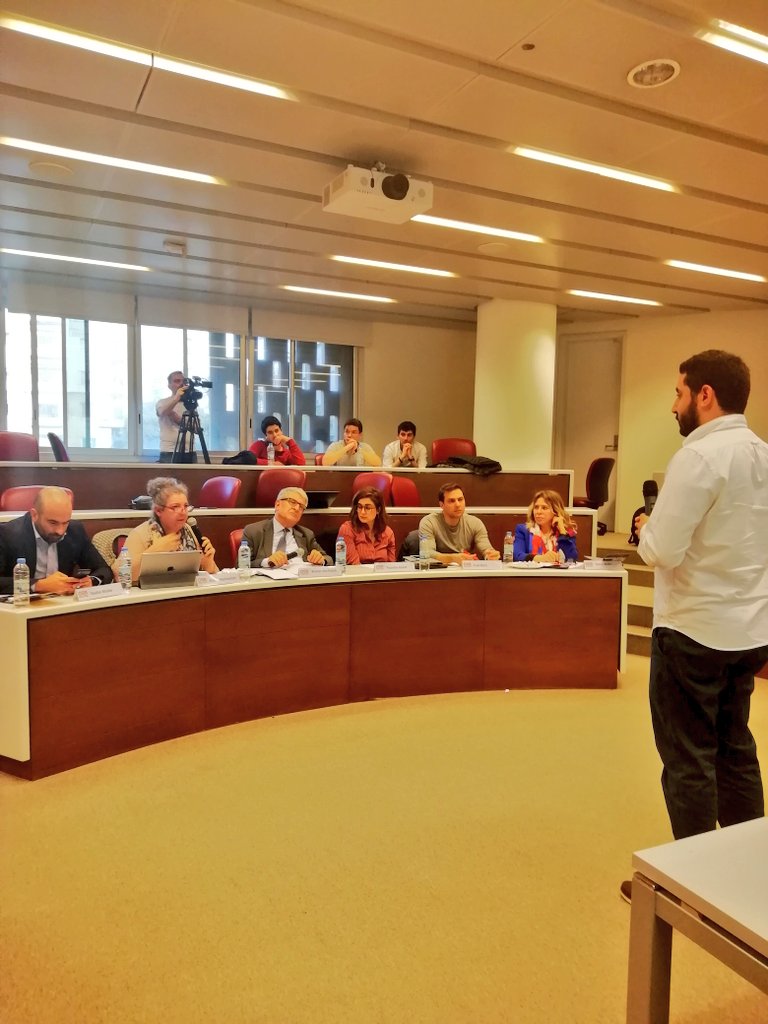 The Jury session for #DSAccelerate2019 just kicked off with <a href="/anbarnash/">Anbar Nashashibi</a> , <a href="/fbizri/">Fadi Bizri</a>, <a href="/nadimkhater/">nadim khater</a>, Khater Abi Habib, <a href="/BdeirRanda/">randa bdeir</a> &amp; <a href="/ou_na/">youmna okba 🧚‍♀️</a>!

To attend Demo Day Register at: bit.ly/DSAccelerate20…

#DCAccelerate #osbimpacts #startup #entrepreneurship <a href="/AUBOSB/">Suliman S. Olayan School of Business at AUB</a> <a href="/AUBOSB/">Suliman S. Olayan School of Business at AUB</a>