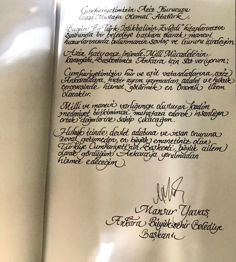 mansuryavas06's tweet photo. Töremizde bir başarı elde ettikten sonra büyükler ziyaret edilir.

Sabah #HacıBayramVeli’nin şimdi ise #GaziMustafaKemalAtatürk’ün manevi huzurlarında bulunmanın huzurunu yaşıyorum. 

Ankara’nın şehremini olarak ortak değerlerimizin bereketiyle hizmete başlıyoruz.
#HaydiBismillah https://t.co/G1K1HCszkB