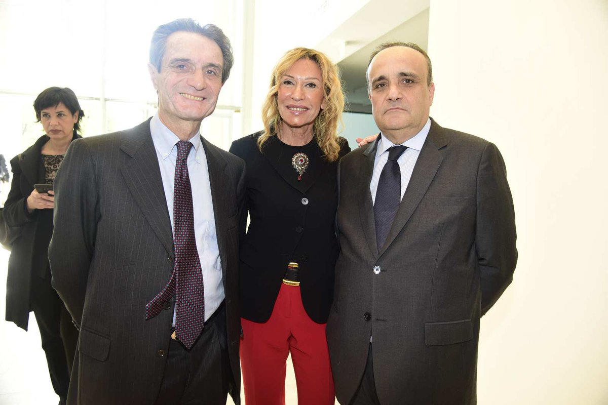 FontanaPres's tweet photo. Questo Museo dimostra che dietro a ciascun oggetto della vita quotidiana c'è un'idea, un #progetto, un lavoro. Assicuro massimo #sostegno di @RegLombardia impegnata a dar forza alle realtà culturali che rendono unica la nostra terra. 3/3
#RegioneLombardia #Triennale #MuseoDesign https://t.co/KKuHGHFRXH