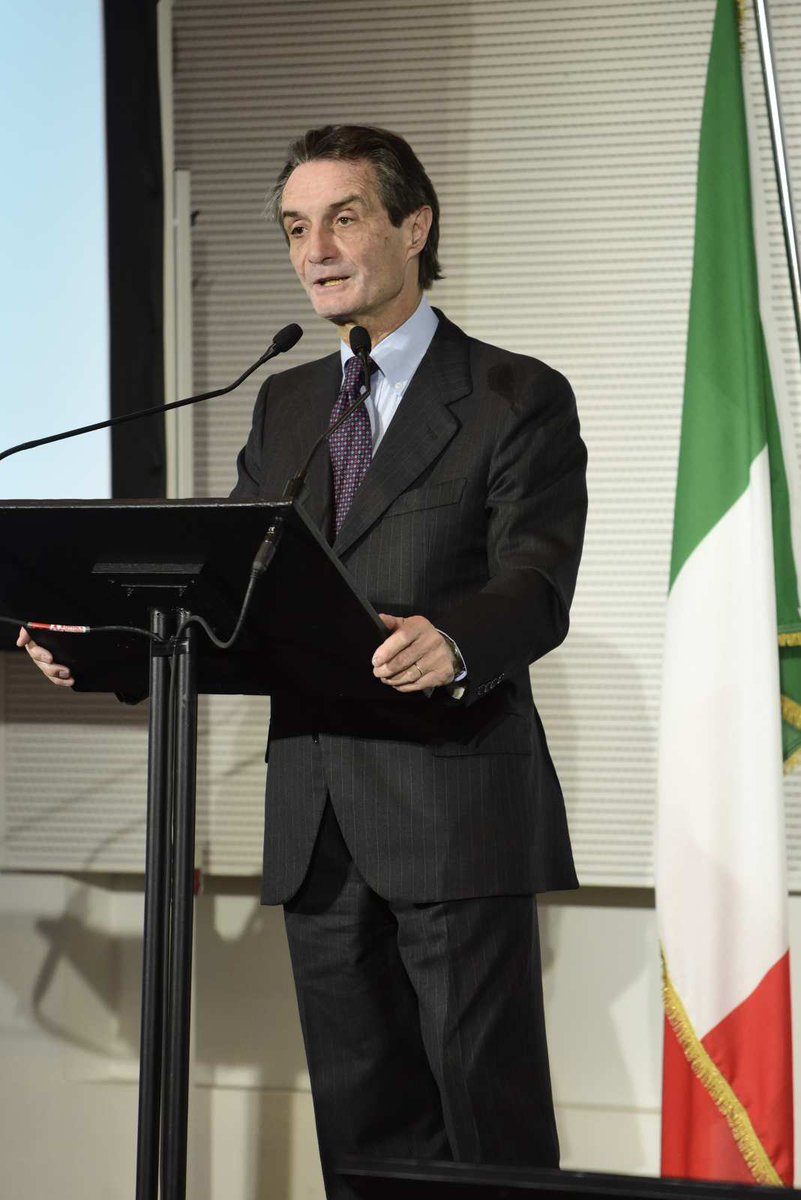 FontanaPres's tweet photo. Questo Museo dimostra che dietro a ciascun oggetto della vita quotidiana c'è un'idea, un #progetto, un lavoro. Assicuro massimo #sostegno di @RegLombardia impegnata a dar forza alle realtà culturali che rendono unica la nostra terra. 3/3
#RegioneLombardia #Triennale #MuseoDesign https://t.co/KKuHGHFRXH