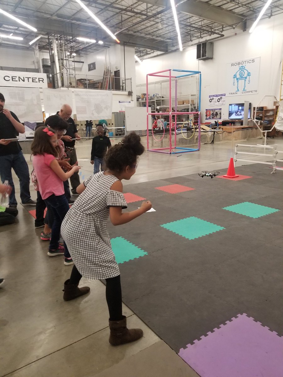 SenecaElemArt's tweet photo. So many exciting stations at @STARAcademyMD @SenecaElem @kwallace612 https://t.co/DB95Vp8gcr