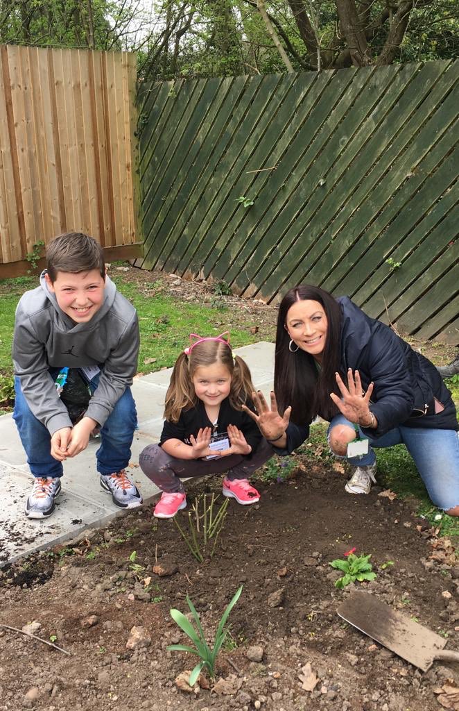 GroOrganicUK's tweet photo. 🌹Such a lovely afternoon with John Callaghan &amp; @ldmo12 @Grid_Media planting in memory of former @SolihullCollege Governor Helena -“She would be so proud” said her husband who watched as their grandchildren planted the Helena Rose in her memory 🌹@nd_davies https://t.co/9gwEqM2Zjd