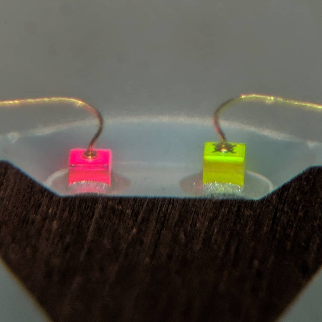 hackadayio's tweet photo. Happy #microscopeMonday 🔬 ! Check out this bicolor led by @TubeTimeUS ! 😍💡 https://t.co/lOIgm9PfxQ