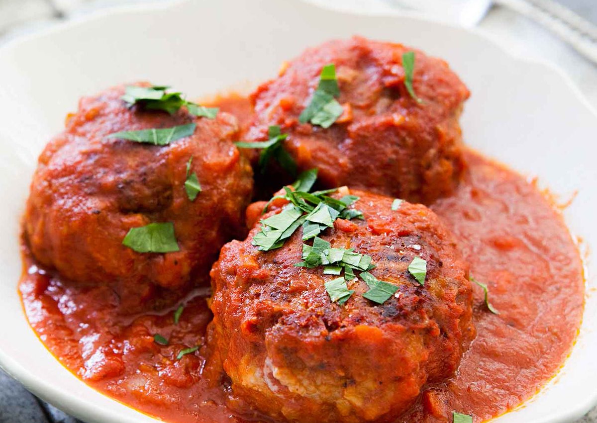 Is Meatball Monday a thing? It should definitely be a thing. #raleigh <a href="/ExploreThe919/">Explore The 919</a> <a href="/eatRaleigh/">eatRaleigh</a> <a href="/IEatRaleigh/">I Eat Raleigh</a> <a href="/DowntownRaleigh/">Downtown Raleigh Alliance</a>