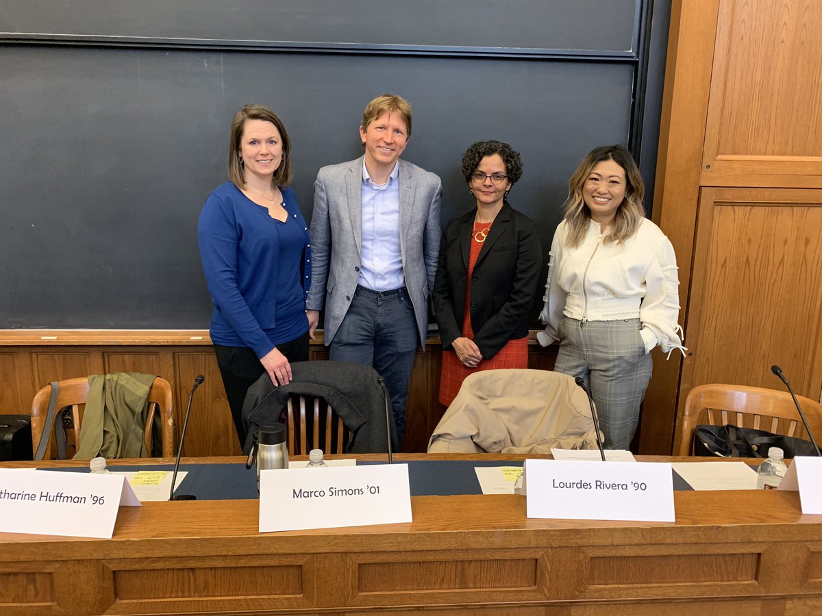 ylsadmissions's tweet photo. Our wonderful alumni community is one of Yale Law School’s greatest strengths. Katharine Huffman ’96, Jane Park ’96, Lourdes Rivera ’90, and Marco Simons ’01 are here to talk to our admitted students about the many paths to leadership. #YaleLawSchool #YLS2022 https://t.co/DxuJOBN1G7