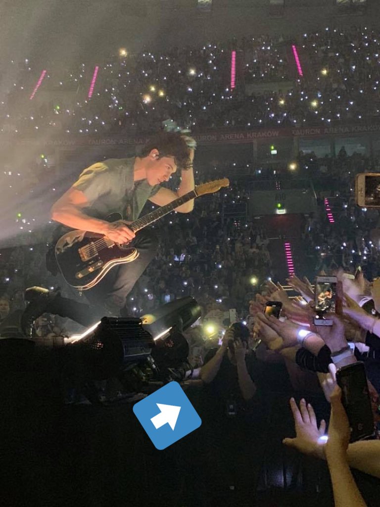 mercy_onmyheart's tweet photo. Hi @JosiahVanDien I saw you took a photo of Shawn taking my flower crown from me in Poland , can you send me these photos? Please, i need this 😭💙
#ShawMendesTheTourKrakow https://t.co/CmU6jkAerN