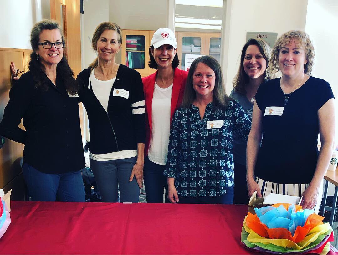 StJohnsCHS's tweet image. Thank you to the SJC Mothers’ Club for hosting a wonderful Teacher and Staff Appreciation Day! #cadetcommunity