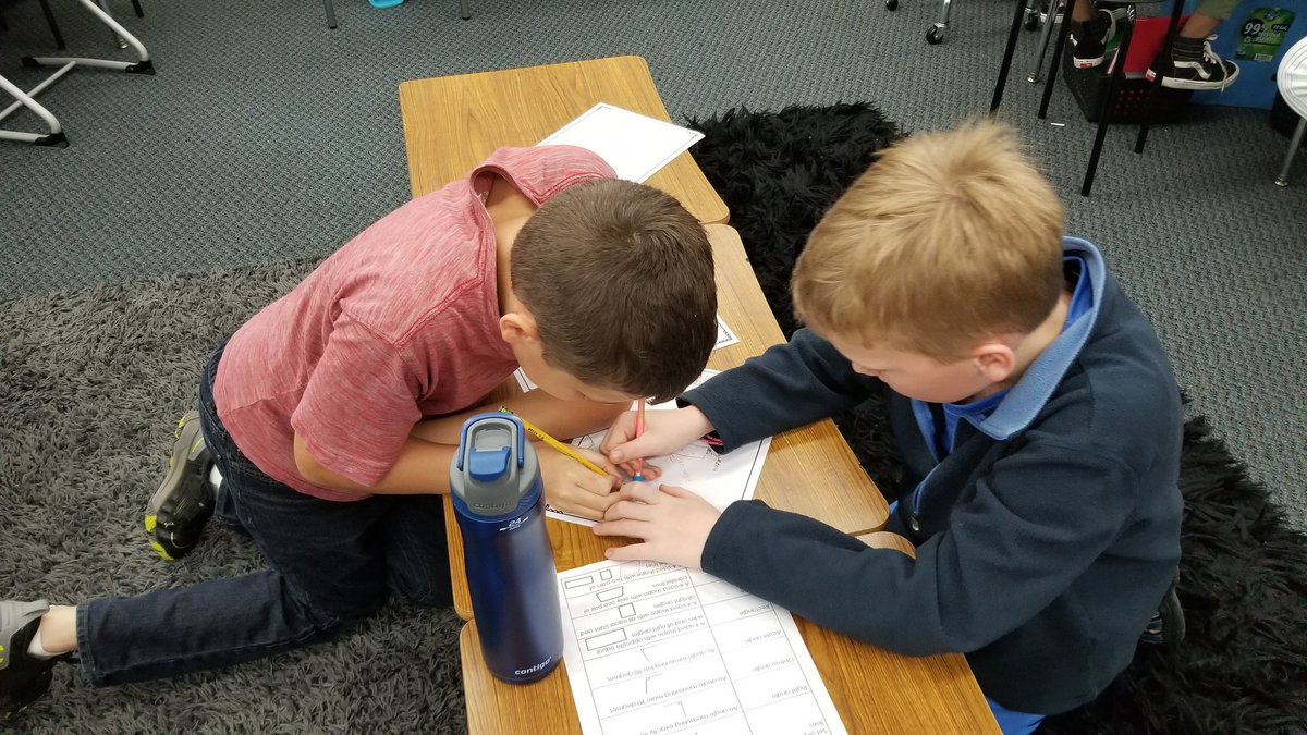 HolifieldJamee's tweet photo. Designing their Extreme Playground Makeovers while implementing 19 different geometric figures #creativity #collaboration #Connectin5 @HarbisonWestEl https://t.co/wPxHyGT2u3