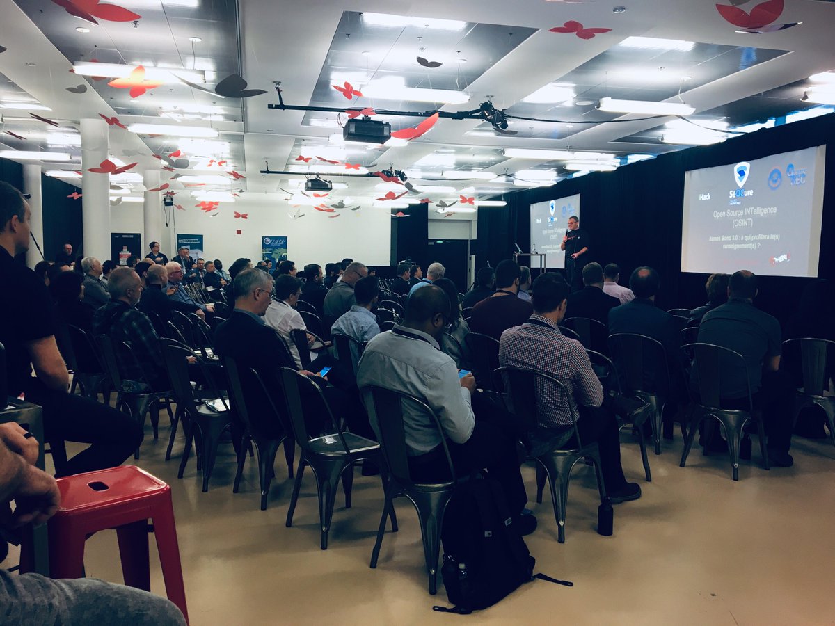 seqcure's tweet photo. Frank Desert nous parle du Hacking les deux doigts dans le nez! #SéQCure2019 #qcnum #sn2019 https://t.co/H1TMx5vKd9