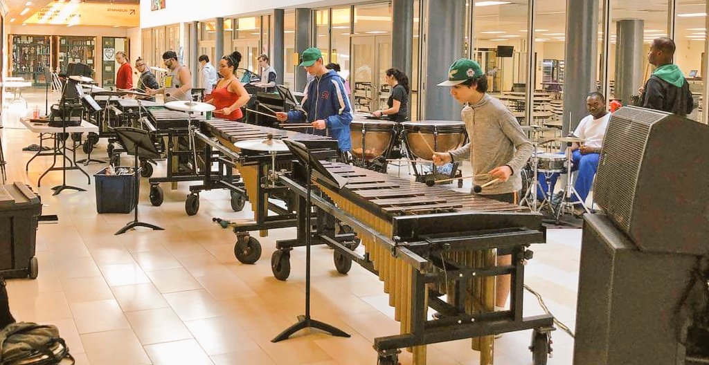 BreWithCoffee's tweet photo. Its Drum Corps Season!
Excited to be center marimba for the
Connecticut Hurricanes 2019 Family💚⚡🌀
#drumcorps #frontensemble #marimba #pitislit https://t.co/2gCiRX8rB7