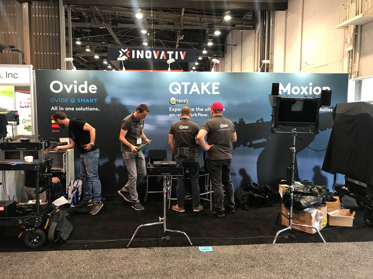 ovidebs's tweet photo. Ya estamos listos para el @nabshow  🎉
Si estás en #LasVegas, pásate a ver nuestros #SmartAssistEVO y #SmartDock, diseñados para @QTAKEHD y conectados a @moxion_io 
#videoassist #ovidesmart #vao #onshow #qtake https://t.co/hwnOn05i7W