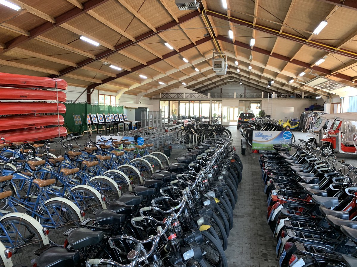 Wilt u ook eens lekker toeren door de Achterhoek, Twente of een andere regio? Wij hebben meer dan genoeg vervoersmiddelen uniekeuitjes.nl/uitje/solex-hu… #solex #tuktuk #Achterhoek #uitjes #twente #deventer #groepsuitje #teambuilding #uniekeuitjes #leukeactiviteit