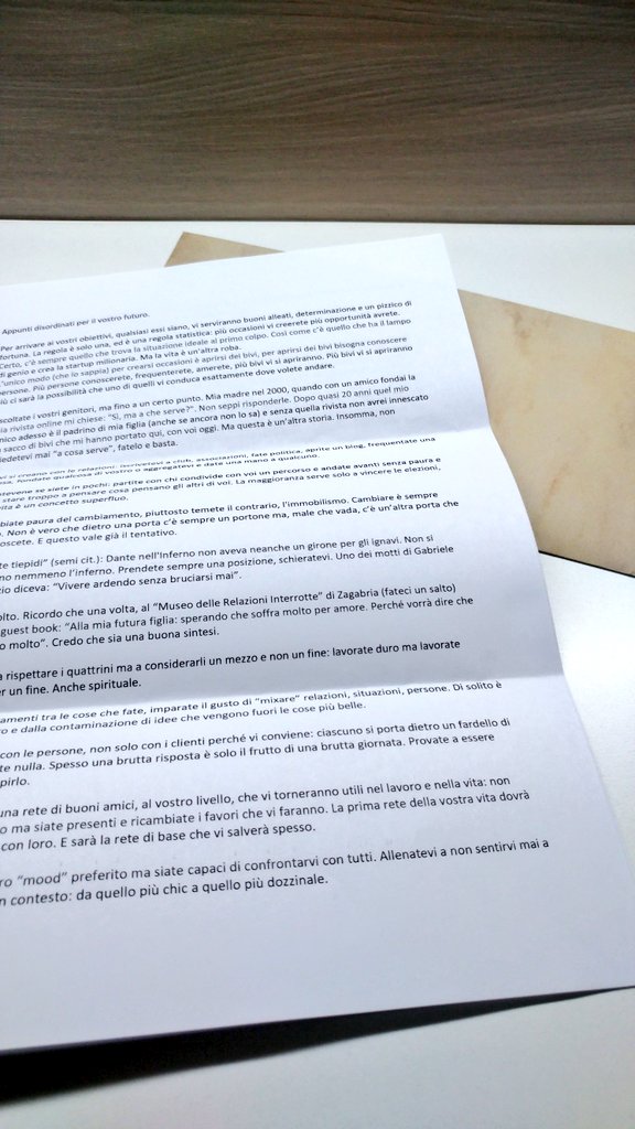 eleniabozzato's tweet photo. Primi saluti dell'ultimo semestre allo @IUS_VE di Mestre: grazie prof. @DavidMazzerelli per le sue bellissime parole e utili consigli per il nostro futuro | #iusve #uni #future https://t.co/w8SP8m2pRC