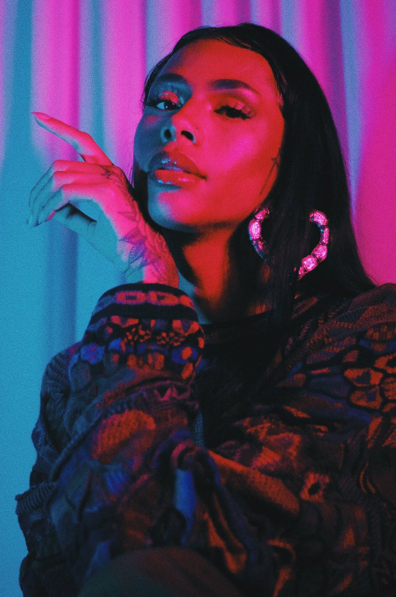 Your aura match mine so I had to choose you 🌈