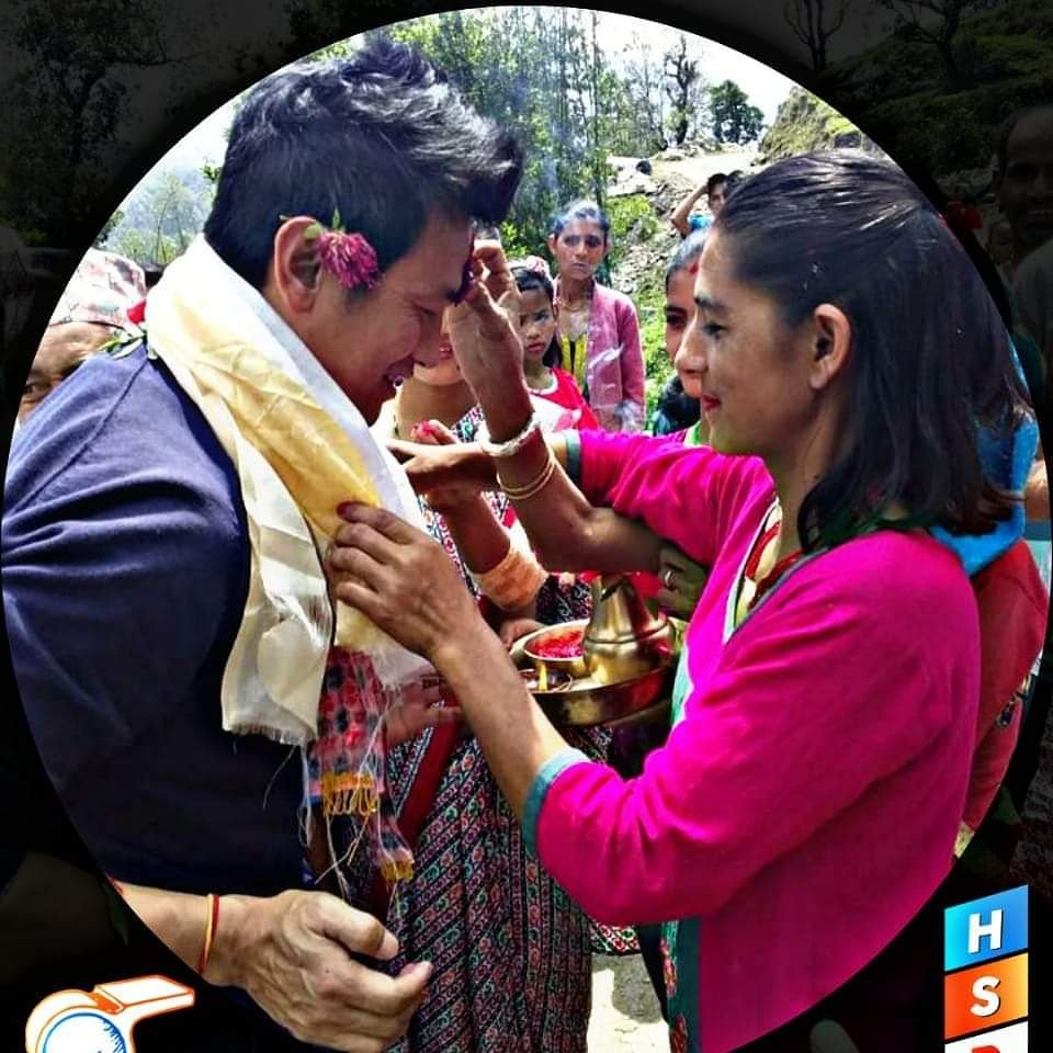 1HamroSikkim's tweet photo. न जातमा न पैसामा भोट खस्नेछ सिटी मा!
#Vote4HSP #PressWhistleButton https://t.co/pBtnNiXyxp