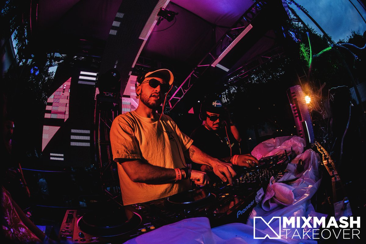 MixmashRecords's tweet photo. Checked out all the pictures of #MixmashMiami yet? Look at @weareGTA 🥰
https://t.co/YfOwiPKZ9j https://t.co/zVLi5dtpdM
