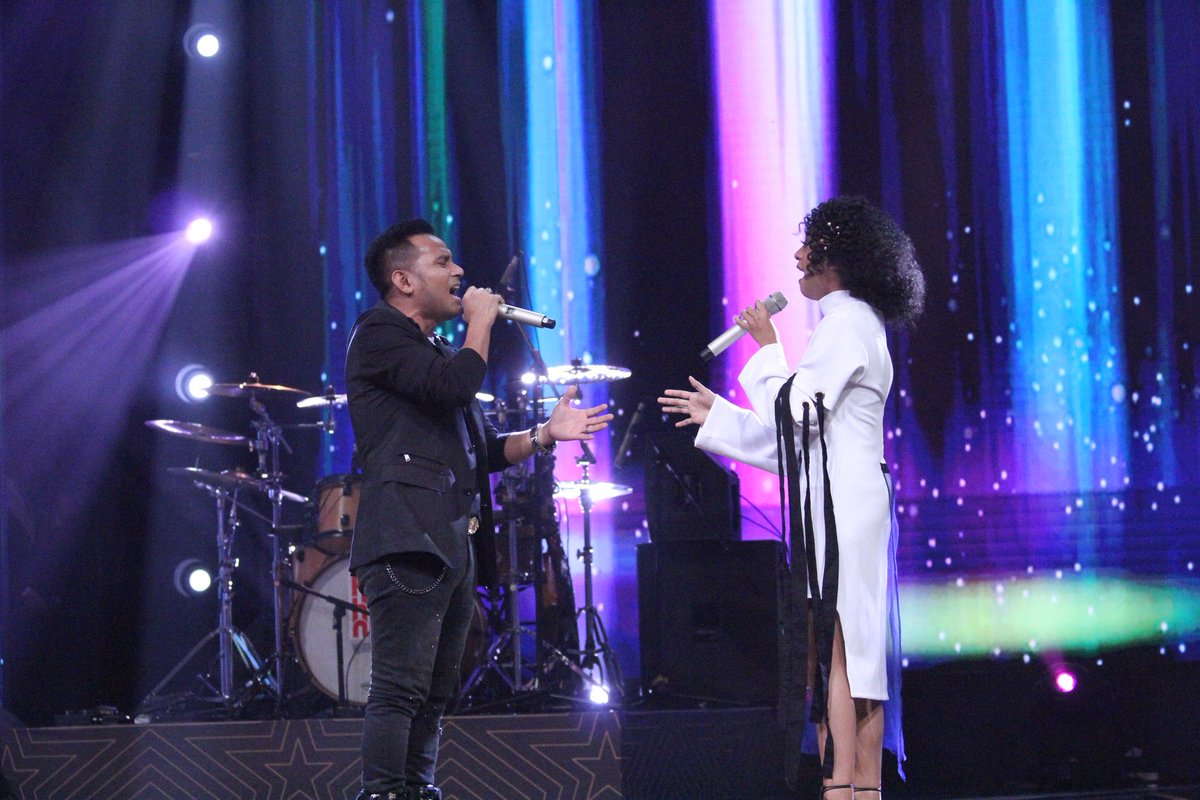 Double J menjadi pasangan #ExpertXGrandFinalist terakhir malam ini! Kalau suara kerennya Expert Yovie dan Jac disatukan, akan seperti apa ya?
.
#ExpertXGrandFinalist
#GrandFinalRSI
#AdvanExpertRSI
#RisingStarIndonesia
#RisingStarIndonesiaRCTI
#RCTIOfficial