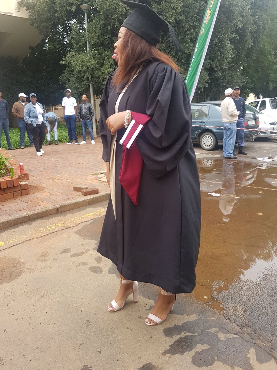 chuby_Bubbly's tweet photo. Above all I thank God
It was not easy but through him I made it
#QualificationObtained
#WholeGraduate
#05April2019
#GlenAgriculturalCollege https://t.co/Xi63oyIWHy