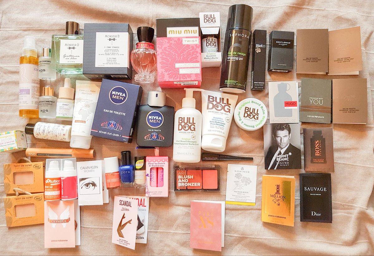 Bombastikgirl's tweet photo. #RT et #FOLLOW pour remporter environ 400 euros de produits de beauté en duo avec @roro42000 ❤️💙 Il y a de tout et même des parfums ! ;) : https://t.co/KiSxQN41DB
#concours #concoursblog #giveaway https://t.co/EqGUzw9pno
