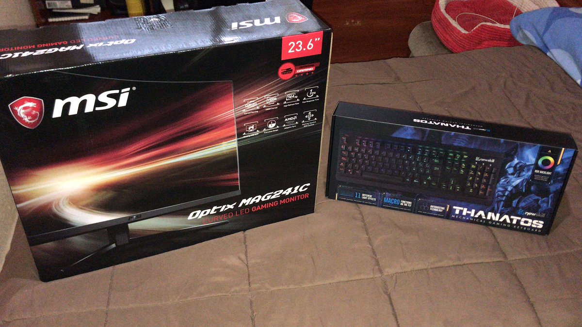 luko_nN's tweet photo. Entrega prevista el mañana, entrega realizada hoy! Grandes @pccomponentes https://t.co/h7DtpJzDEz
