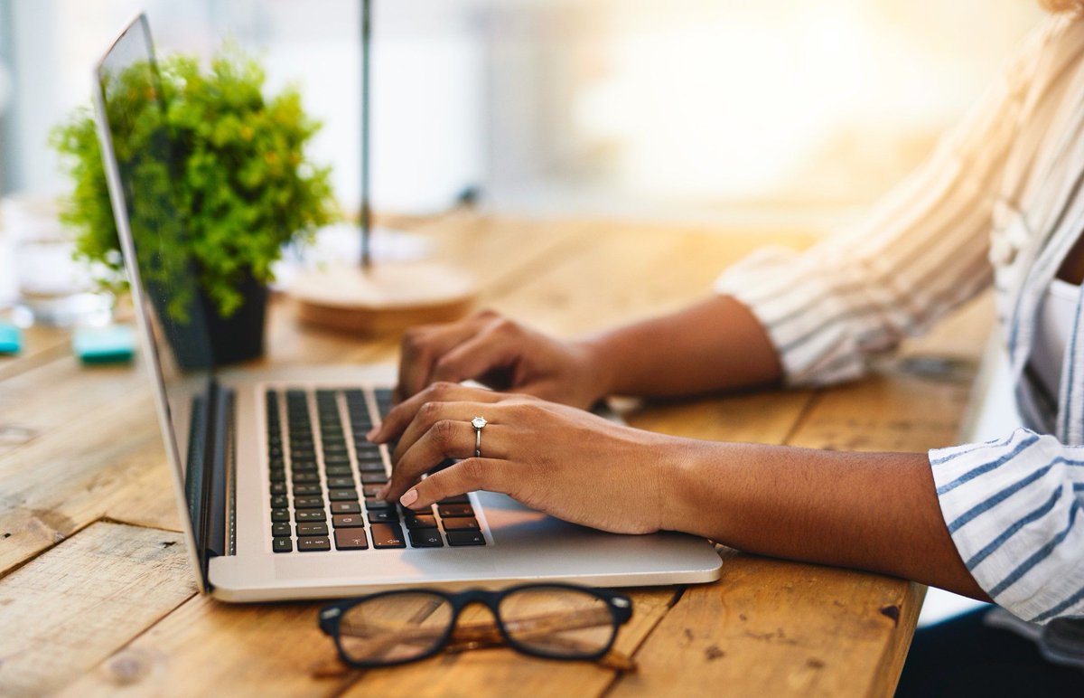BossReporting's tweet photo. What practices are you using to market your #lawfirm? Is it the right way to do it? #lawtips #lawtwitter https://t.co/x3HoiAxiHn https://t.co/kXz3KmsanB