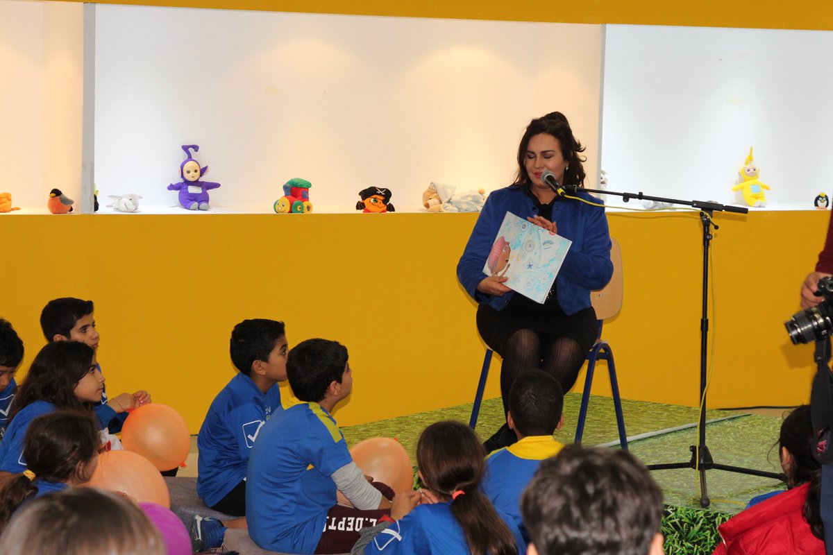 FILT2K19's tweet photo. Art et diplomatie au service de la lecture! 
L'actrice Nedra Lamloum et l'ambassadrice du Canada Carole McQueen invitées du programme Enfants et Ado de 35ème édition de la foire du livre 
@CanadaTunisie 
#filt_2k19 https://t.co/tjoe2joKIJ
