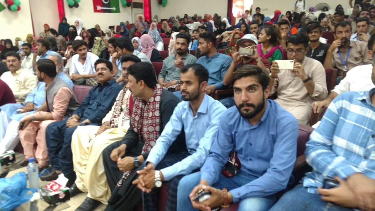 ShahzadShafi007's tweet photo. After long time seeing some #PSF activity inside the institution 😊
Well-done @kaleembhutta78 & all #PSFians for arranging an event Federal Urdu University #Karachi
Thank you @JavedNLaghari for being engaged with students
Jiay Bhutto 💪💪
#بھٹو_کا_بازو_PSF https://t.co/jgEH1azBp5