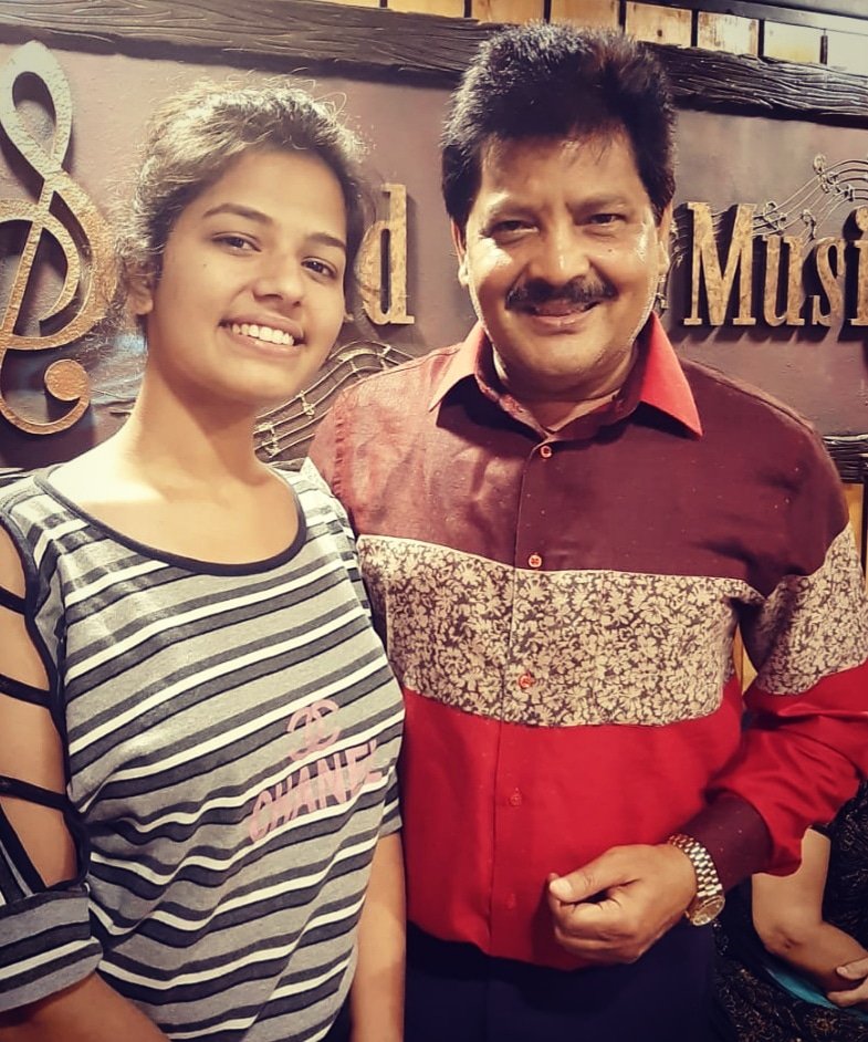 GulSaxena's tweet photo. With the legend #Udit_Narayan sir https://t.co/OD9DNkV7vC