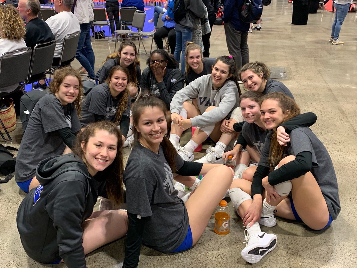 TAVVolleyball's tweet photo. #TAV17Roger is into the #ShowMeNQ 17 American Quarterfinals! Good luck and #GoTAV! https://t.co/8lJfzI4kd6