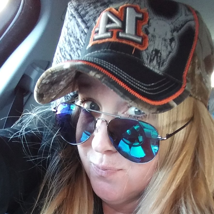 HollyBSharp2's tweet image. I returned, LOVING ALL, as ALWAYS! Guess who is IN THE HOUSE? #TONYSTEWART